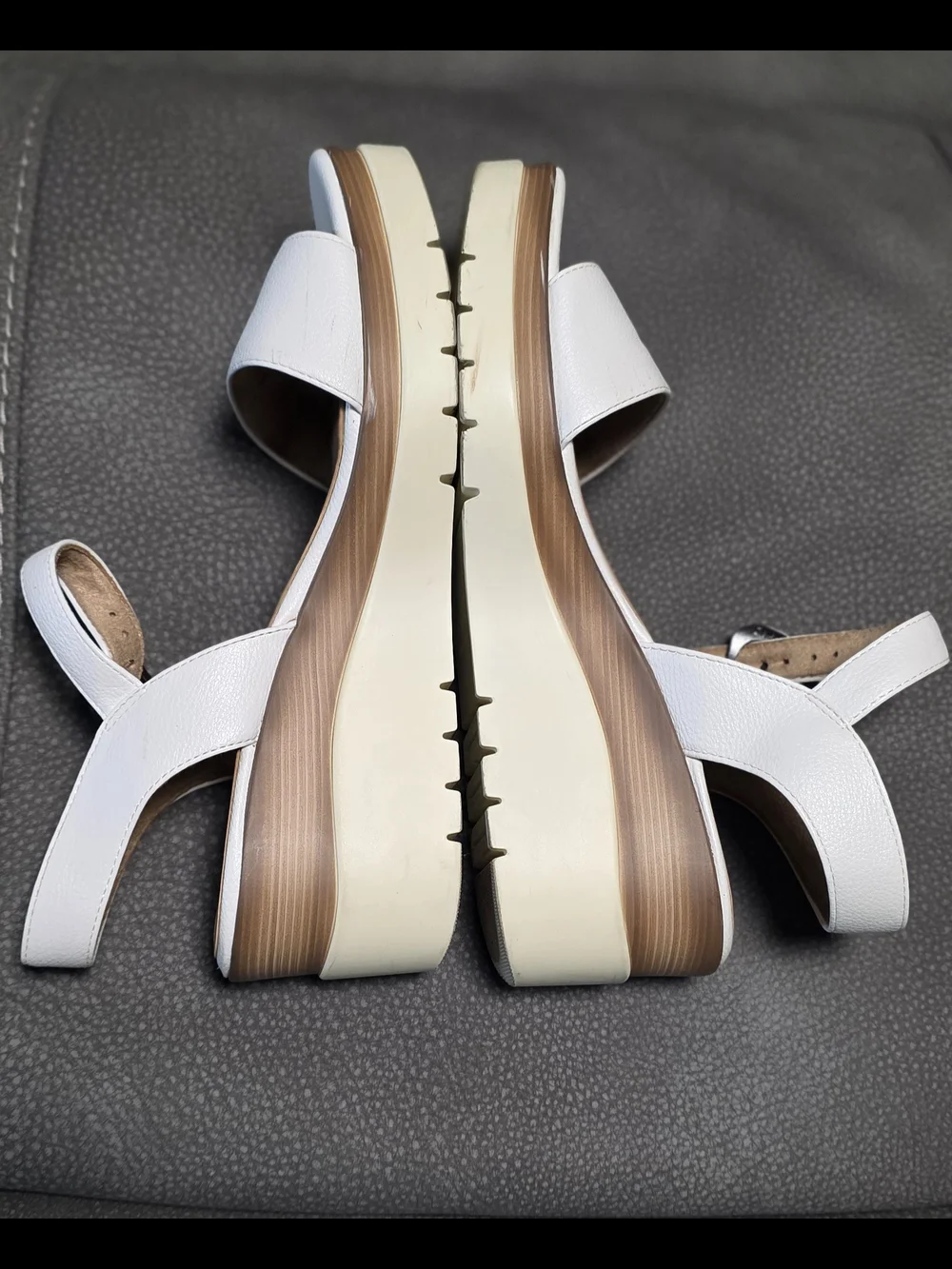 SOUL Naturalizer White Leather Ankle-Strap Sandals